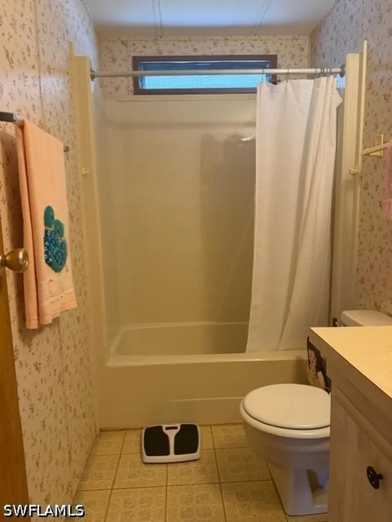 210 Pine Key Lane Naples FL 34114