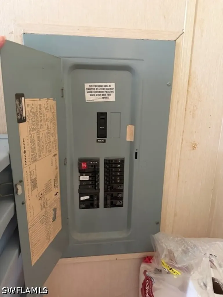 210 Pine Key Lane Naples FL 34114