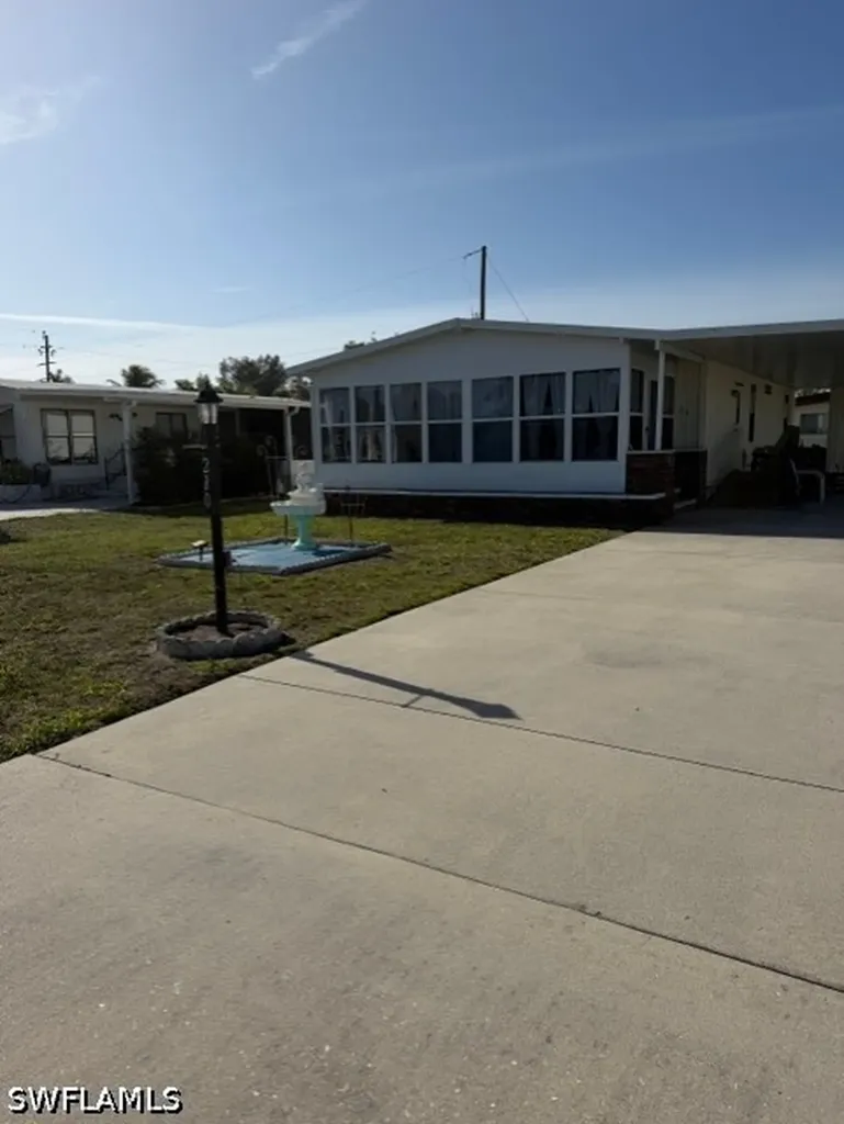 210 Pine Key Lane Naples FL 34114