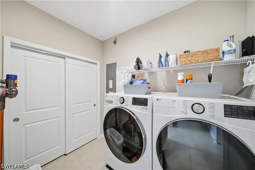 9394 Pocida Court Naples FL 34119