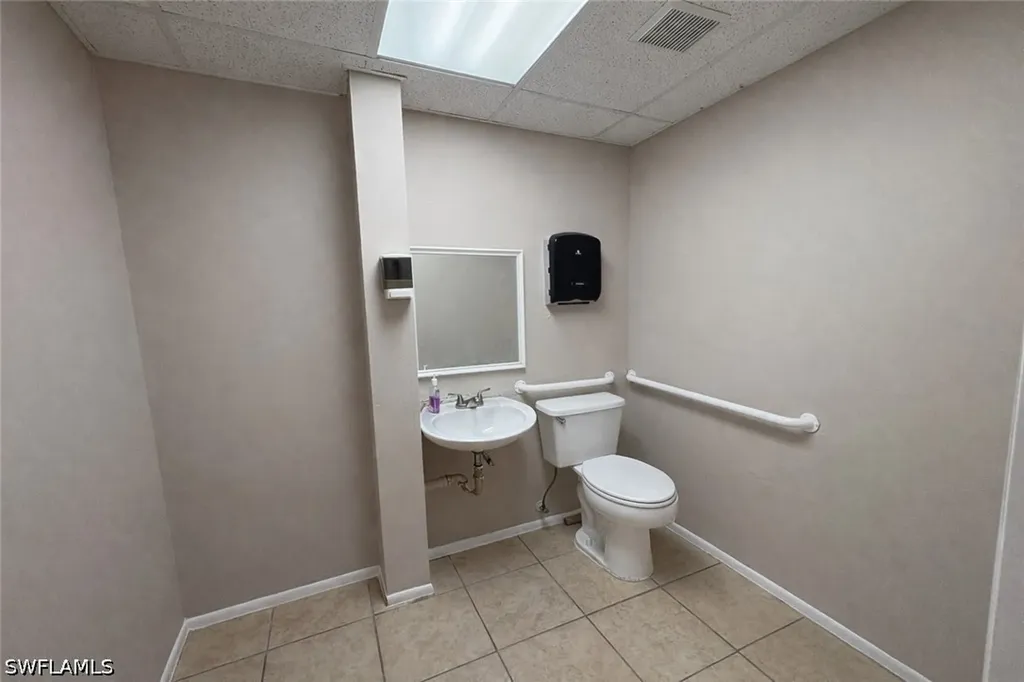 3900 Broadway Fort Myers FL 33901