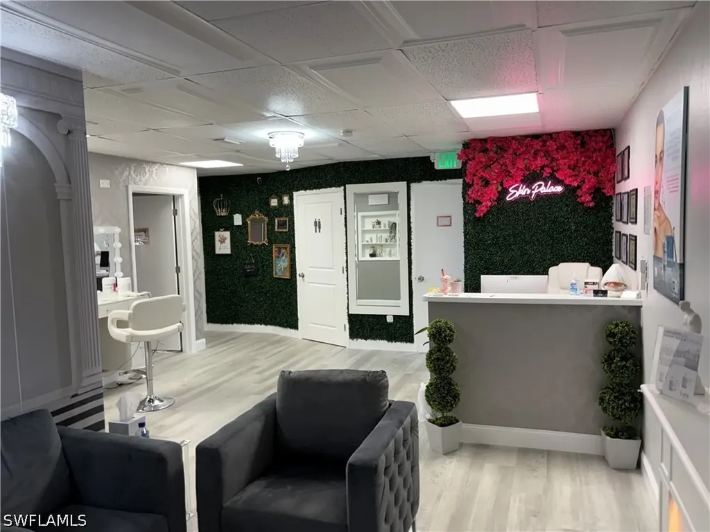 3900 Broadway Fort Myers FL 33901