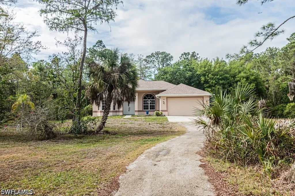 220 20th Avenue NW Naples FL 34120