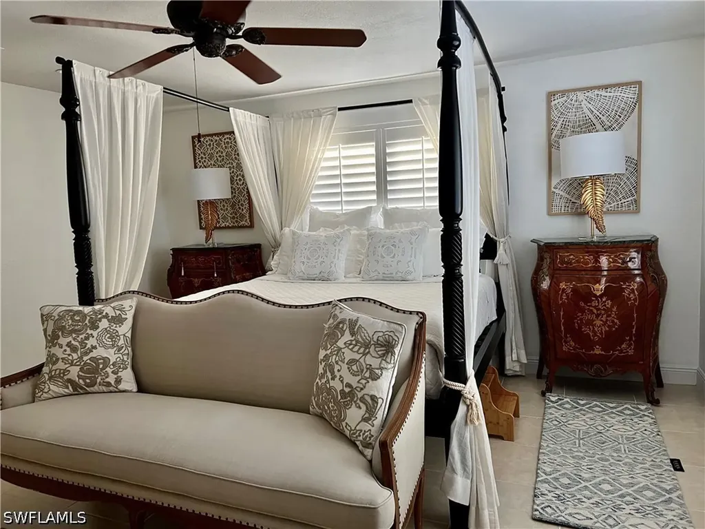 283 Cypress Way W Naples FL 34110