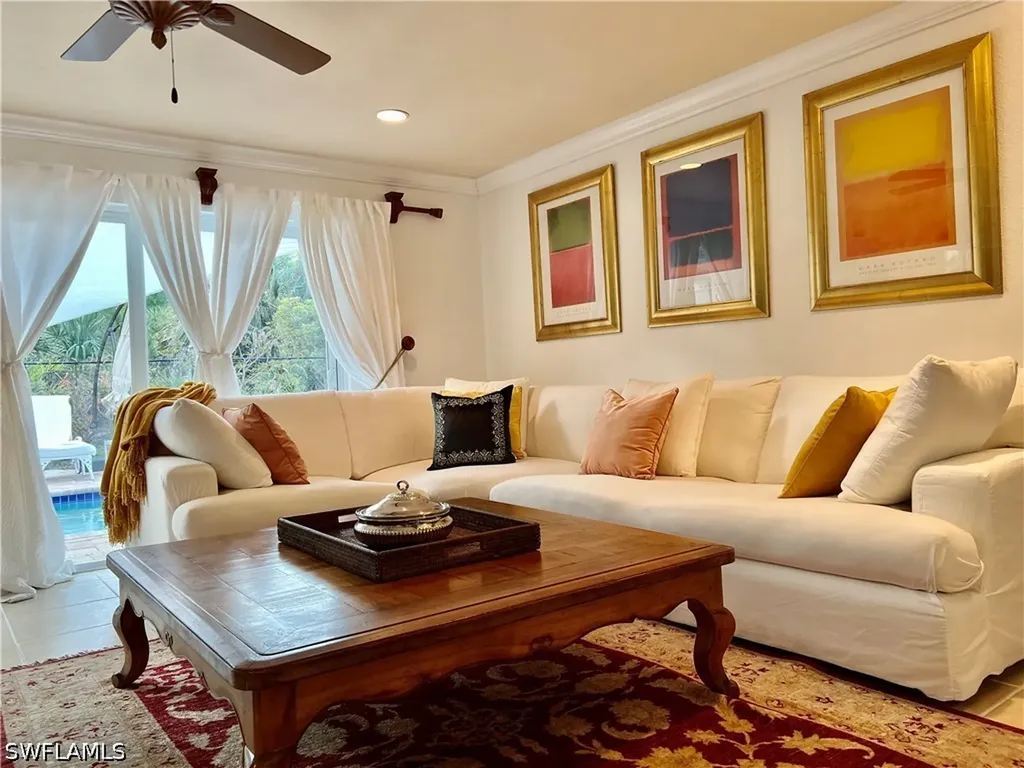 283 Cypress Way W Naples FL 34110