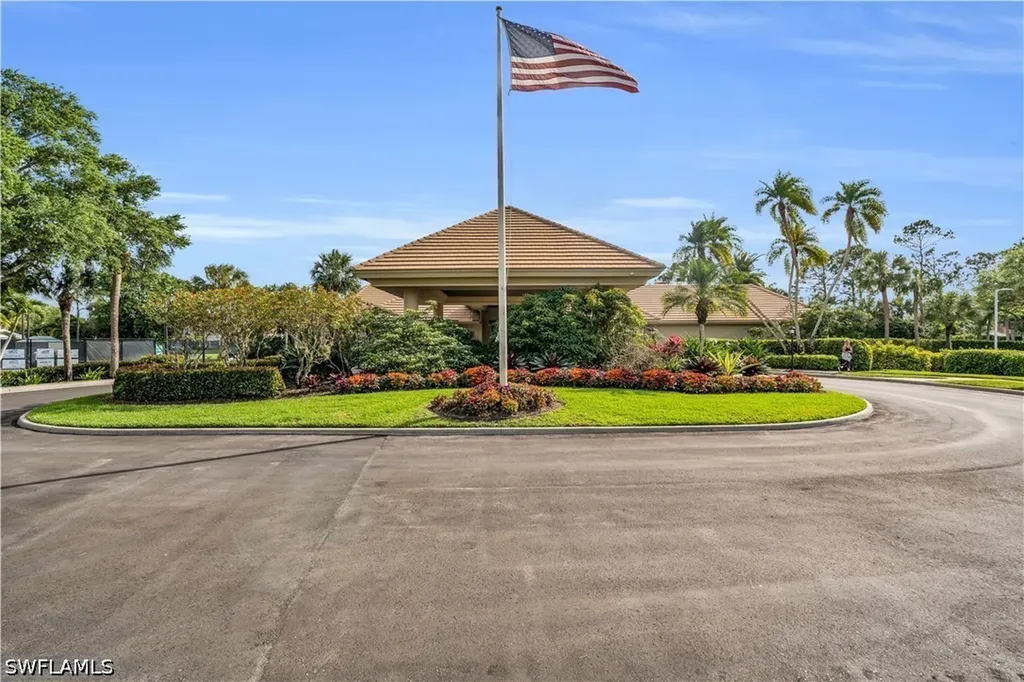 4356 Mistlethrush Lane Naples FL 34119