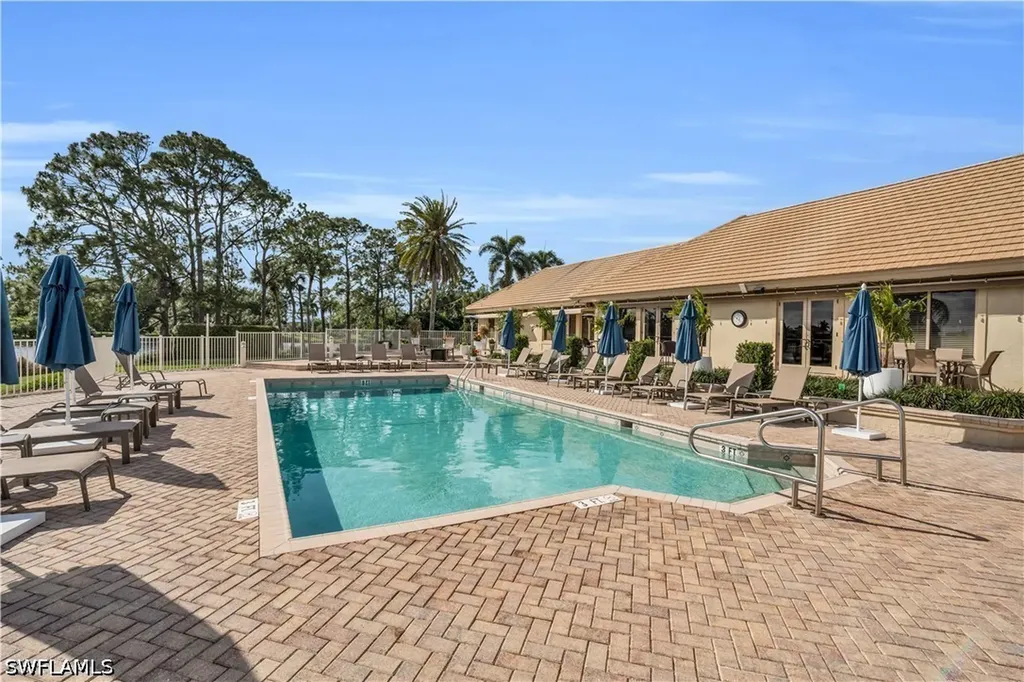 4356 Mistlethrush Lane Naples FL 34119