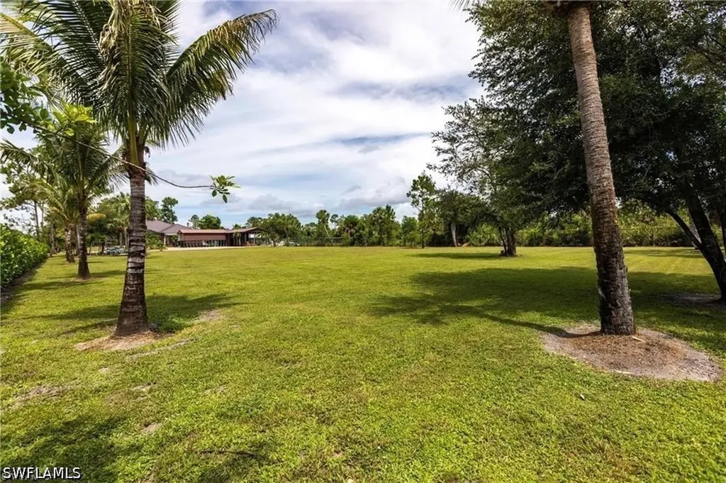 3223 4th Avenue NE Naples FL 34120