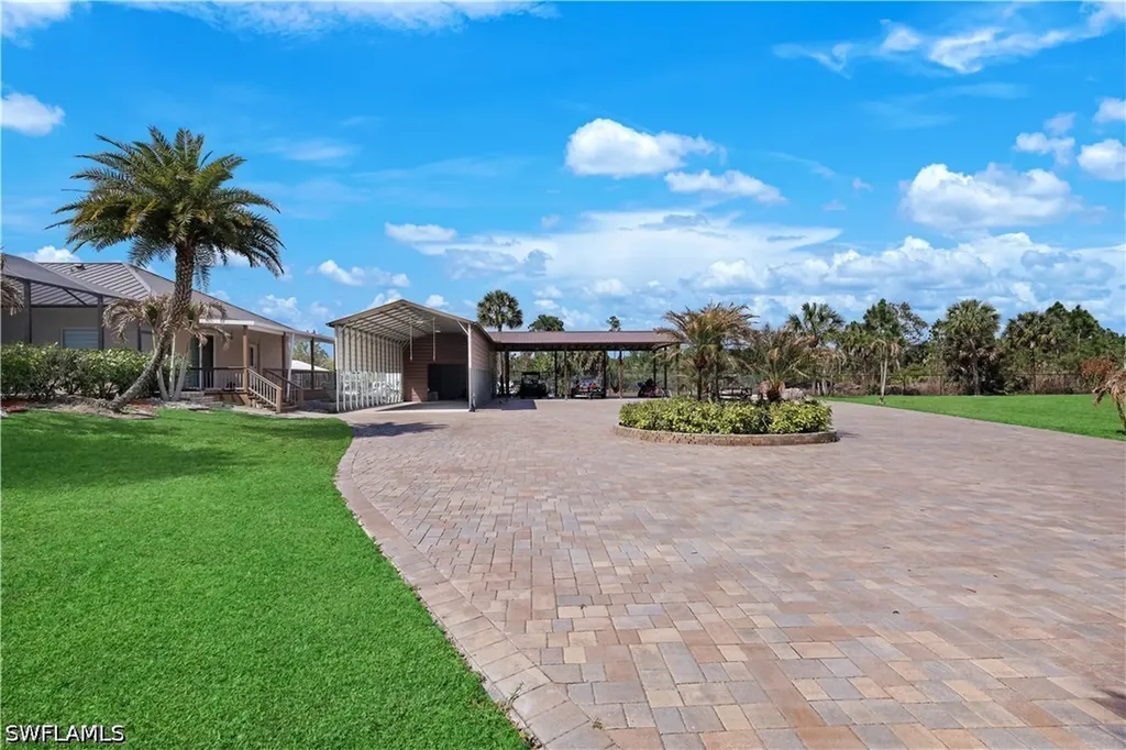 3223 4th Avenue NE Naples FL 34120