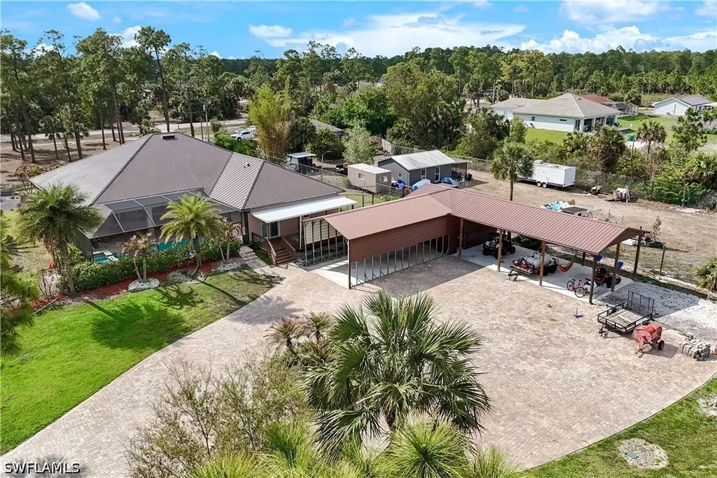 3223 4th Avenue NE Naples FL 34120