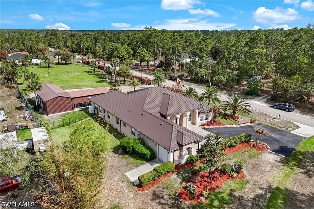 3223 4th Avenue NE Naples FL 34120