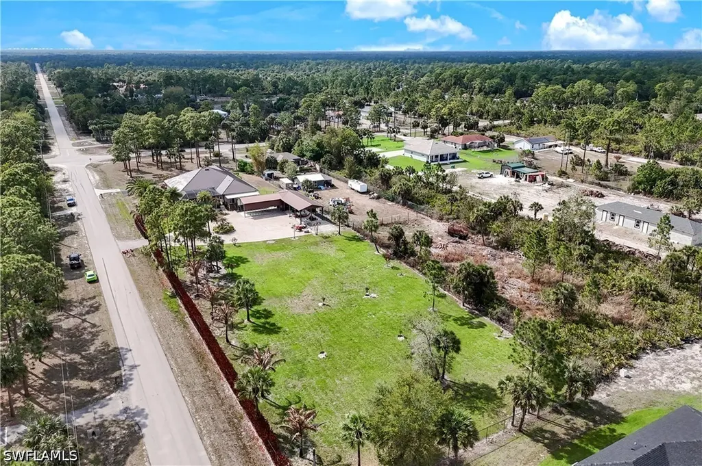 3223 4th Avenue NE Naples FL 34120