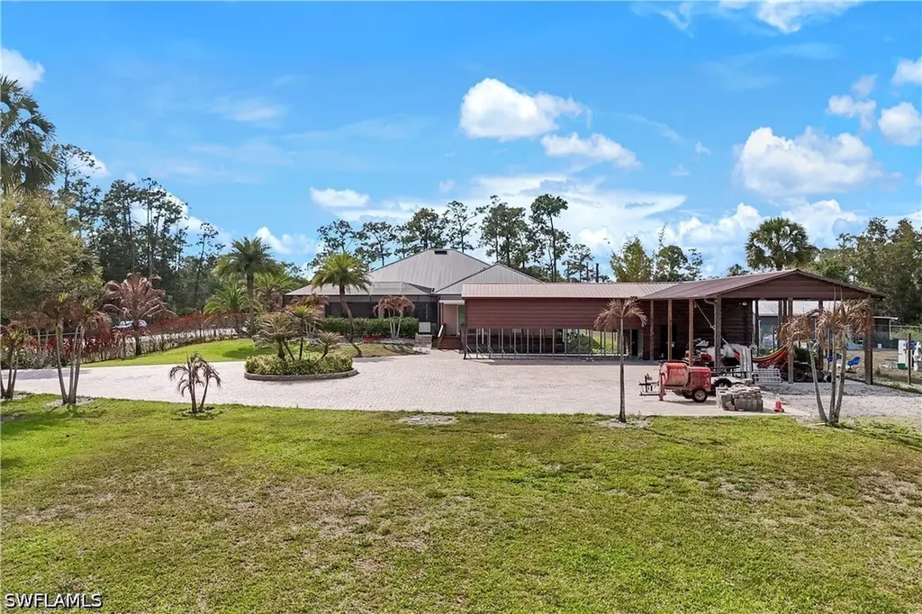 3223 4th Avenue NE Naples FL 34120