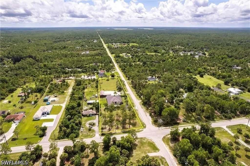 3223 4th Avenue NE Naples FL 34120