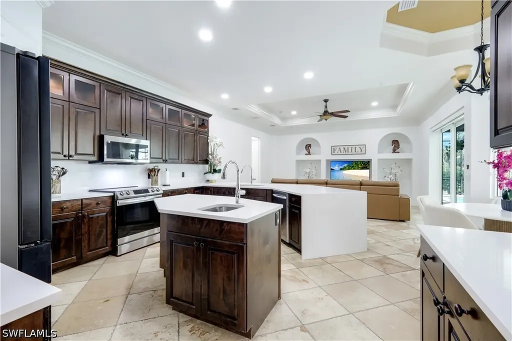 3223 4th Avenue NE Naples FL 34120