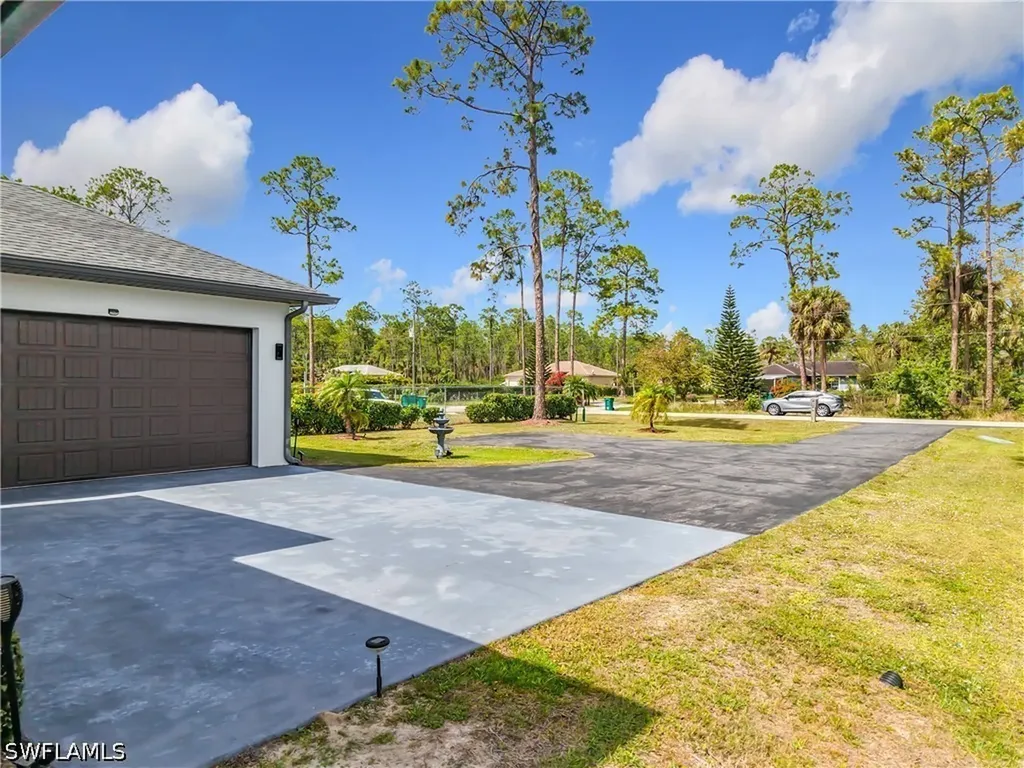 4160 10th Avenue NE Naples FL 34120