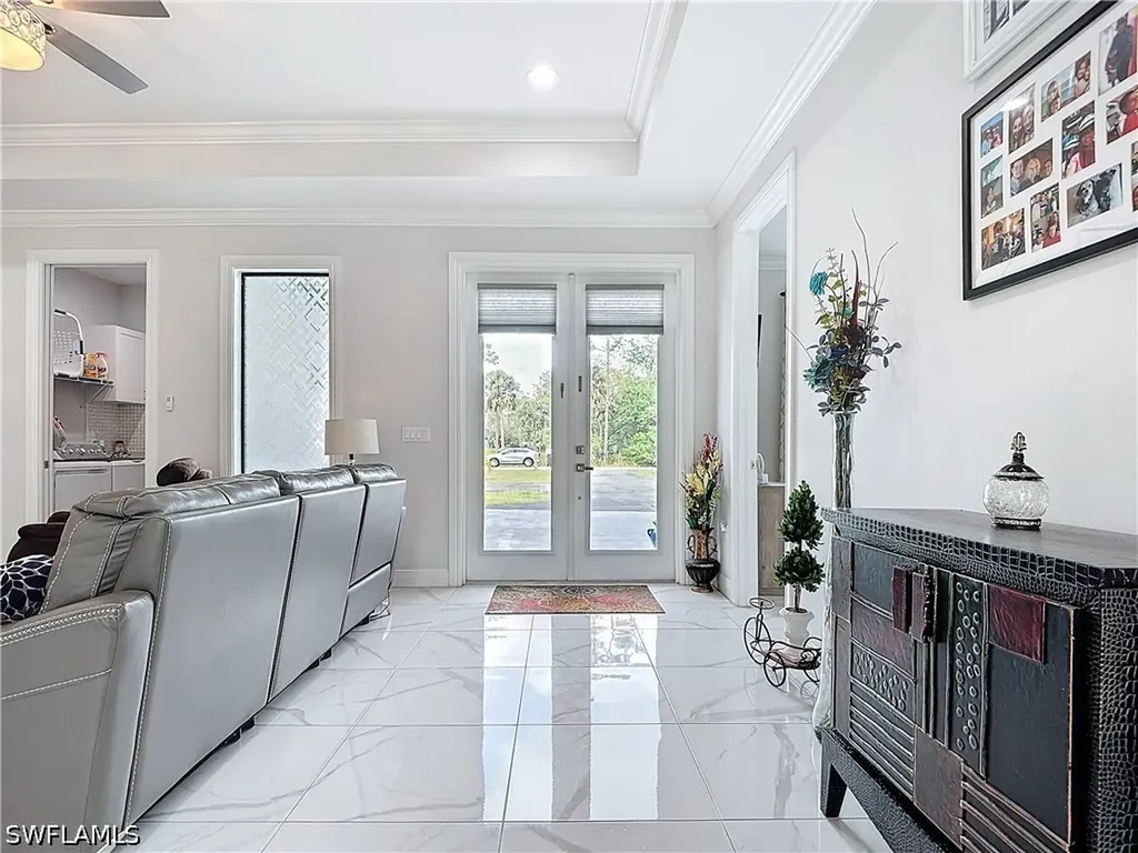 4160 10th Avenue NE Naples FL 34120