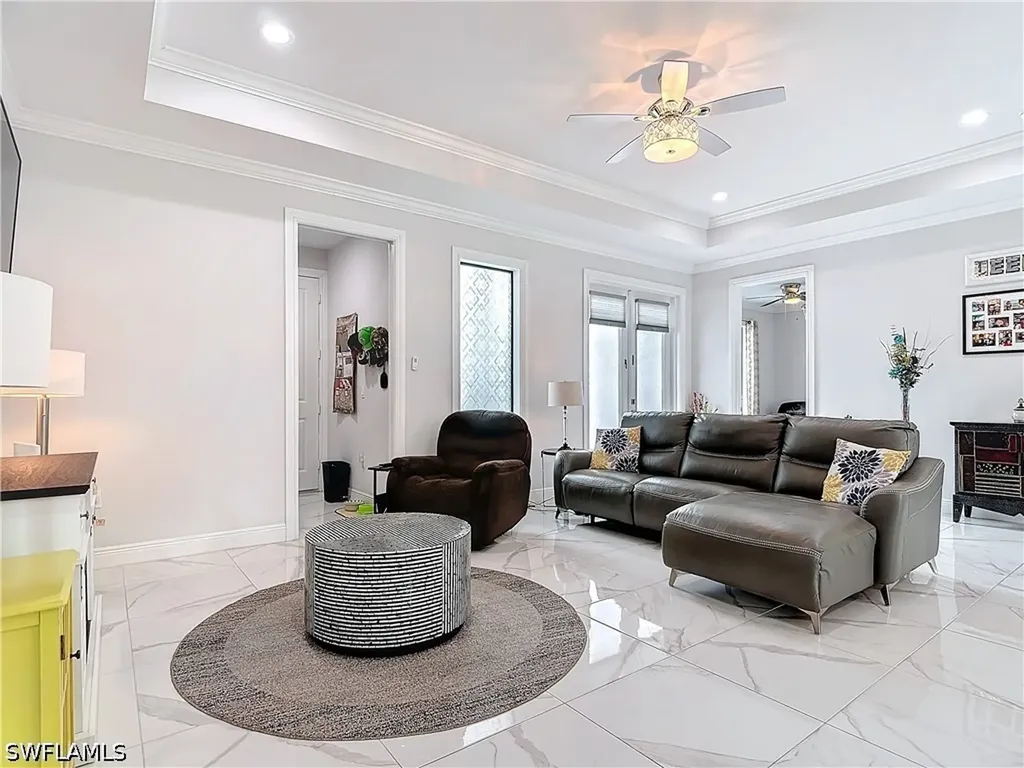4160 10th Avenue NE Naples FL 34120