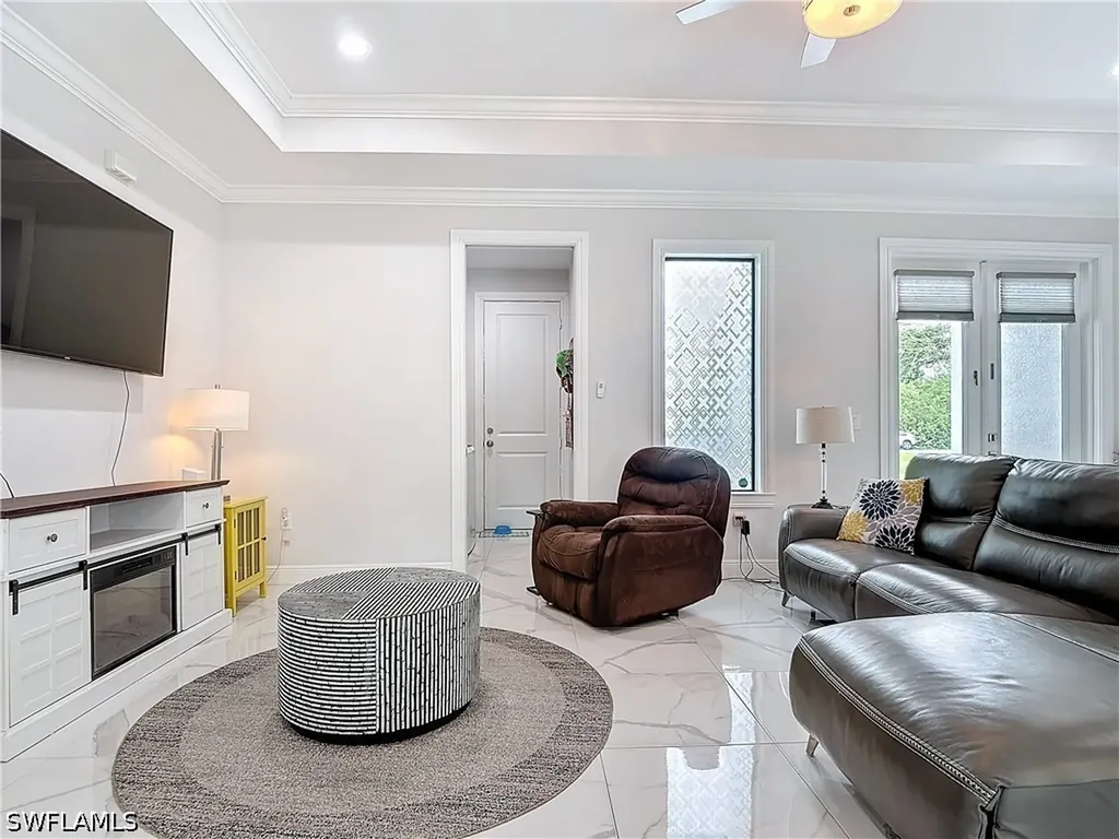 4160 10th Avenue NE Naples FL 34120