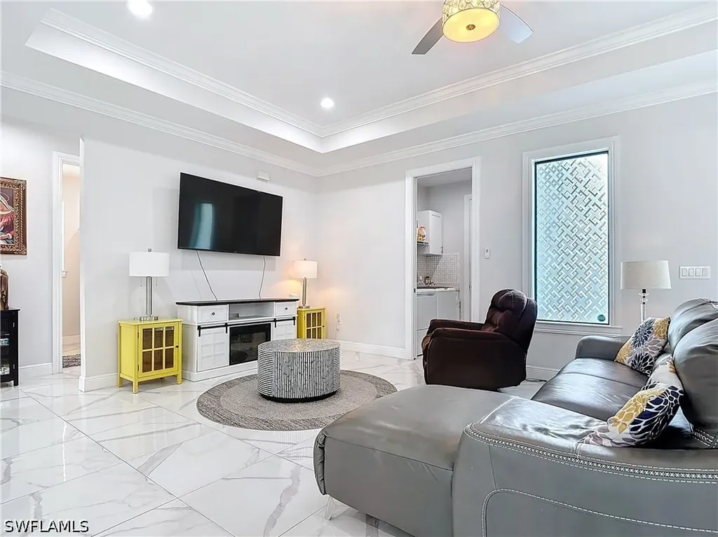 4160 10th Avenue NE Naples FL 34120