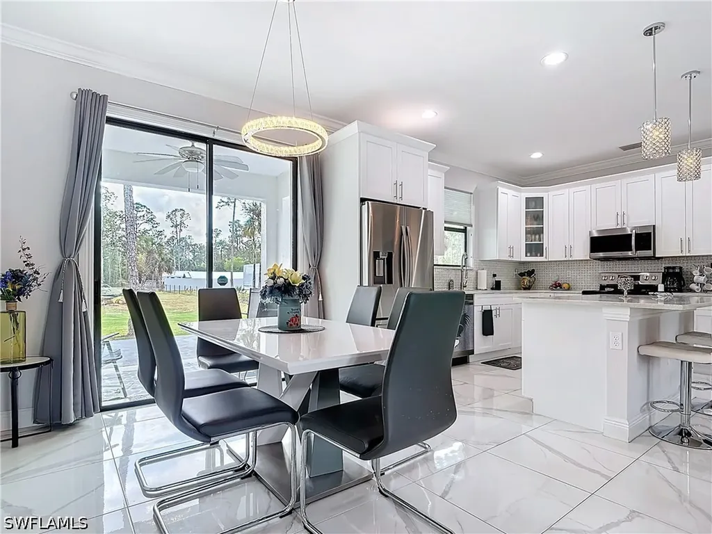 4160 10th Avenue NE Naples FL 34120