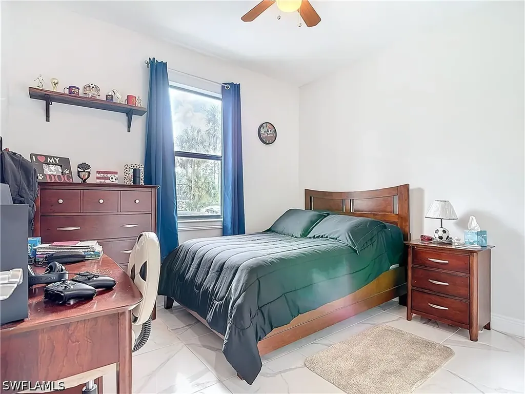 4160 10th Avenue NE Naples FL 34120