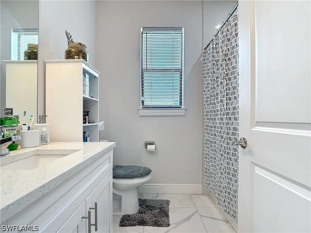 4160 10th Avenue NE Naples FL 34120
