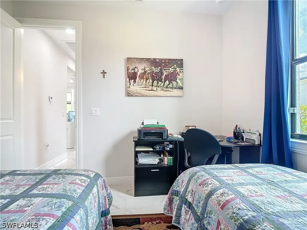 4160 10th Avenue NE Naples FL 34120