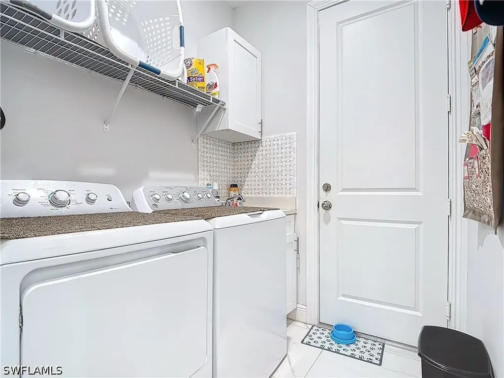 4160 10th Avenue NE Naples FL 34120