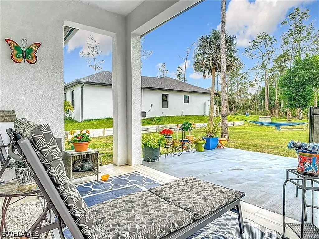 4160 10th Avenue NE Naples FL 34120