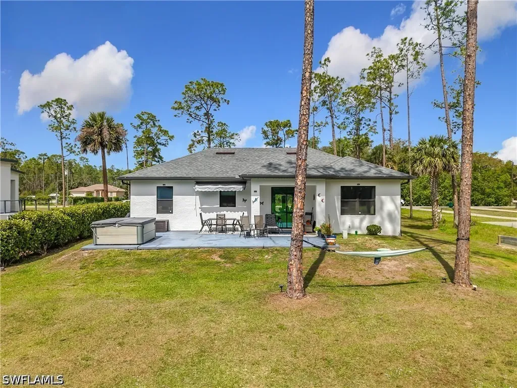 4160 10th Avenue NE Naples FL 34120