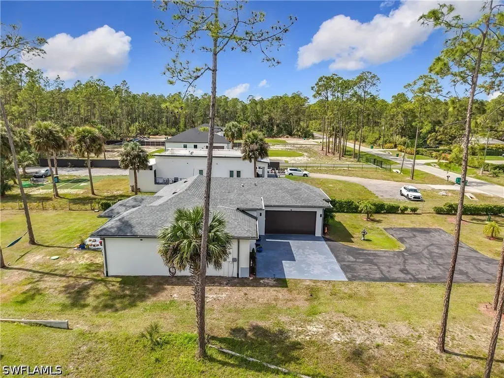 4160 10th Avenue NE Naples FL 34120