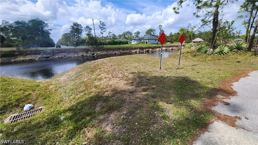 4160 10th Avenue NE Naples FL 34120