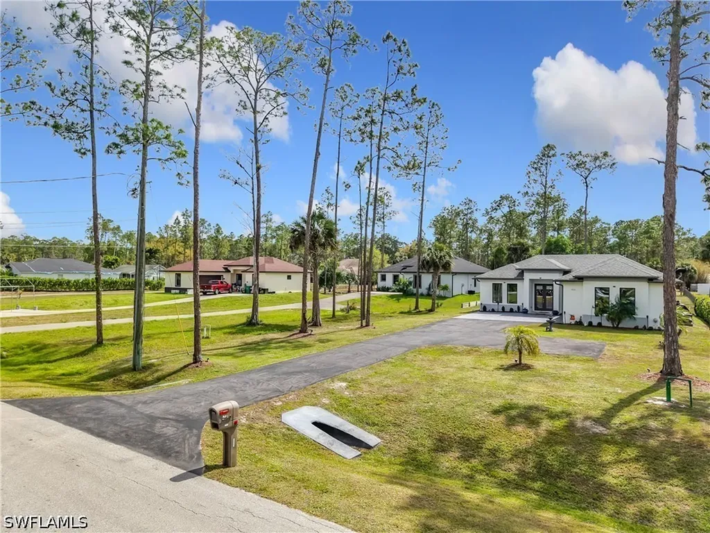 4160 10th Avenue NE Naples FL 34120