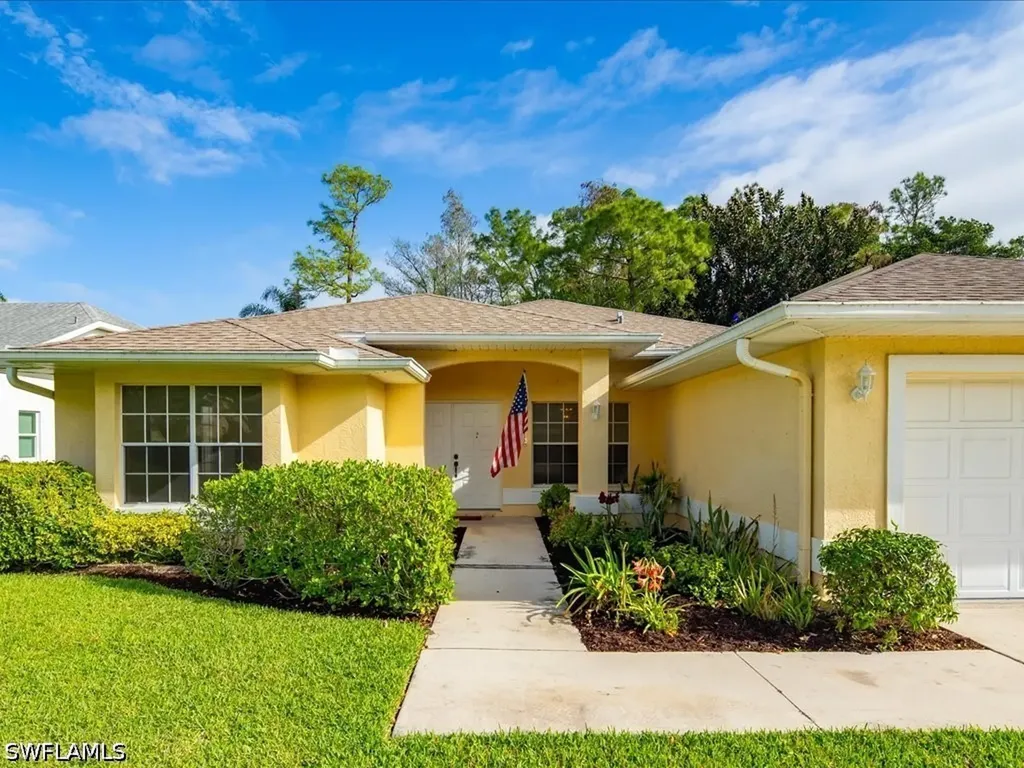 2305 Piccadilly Circus Naples FL 34112