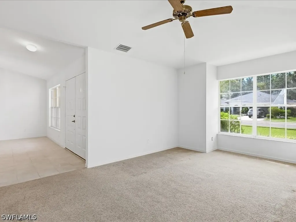 2305 Piccadilly Circus Naples FL 34112