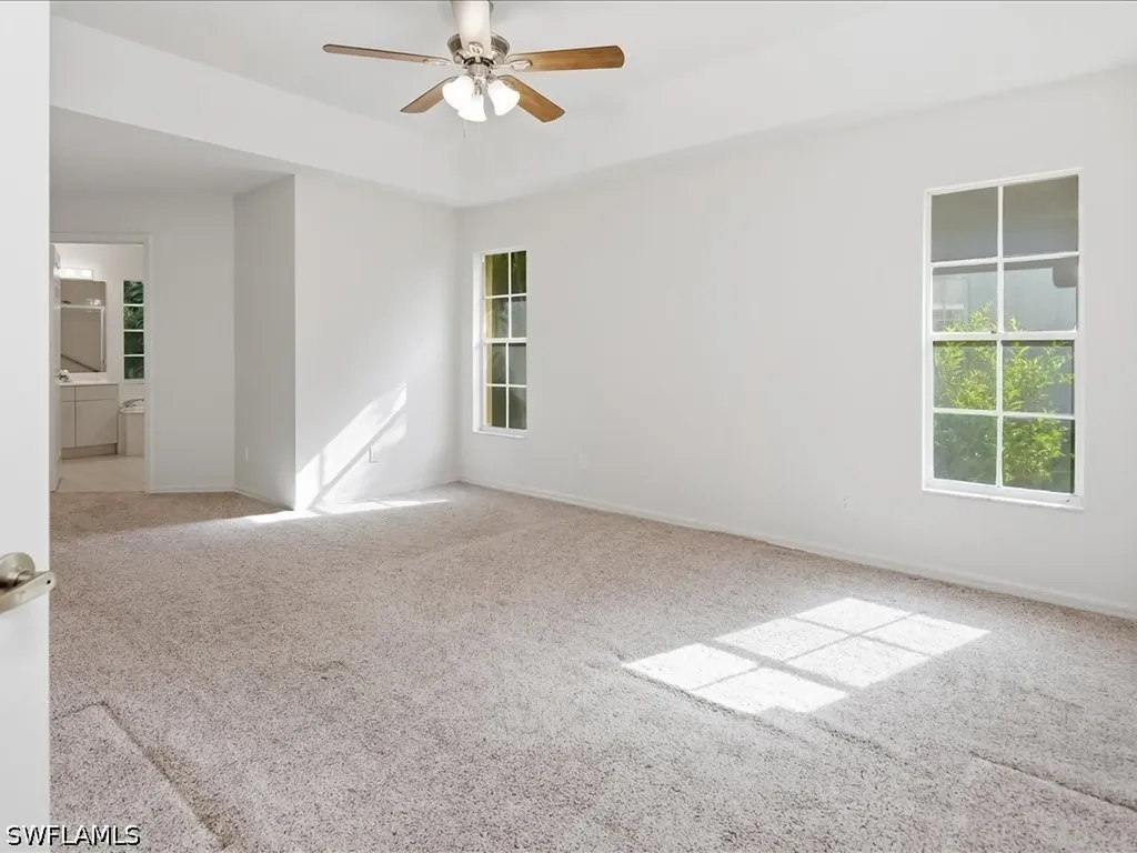 2305 Piccadilly Circus Naples FL 34112