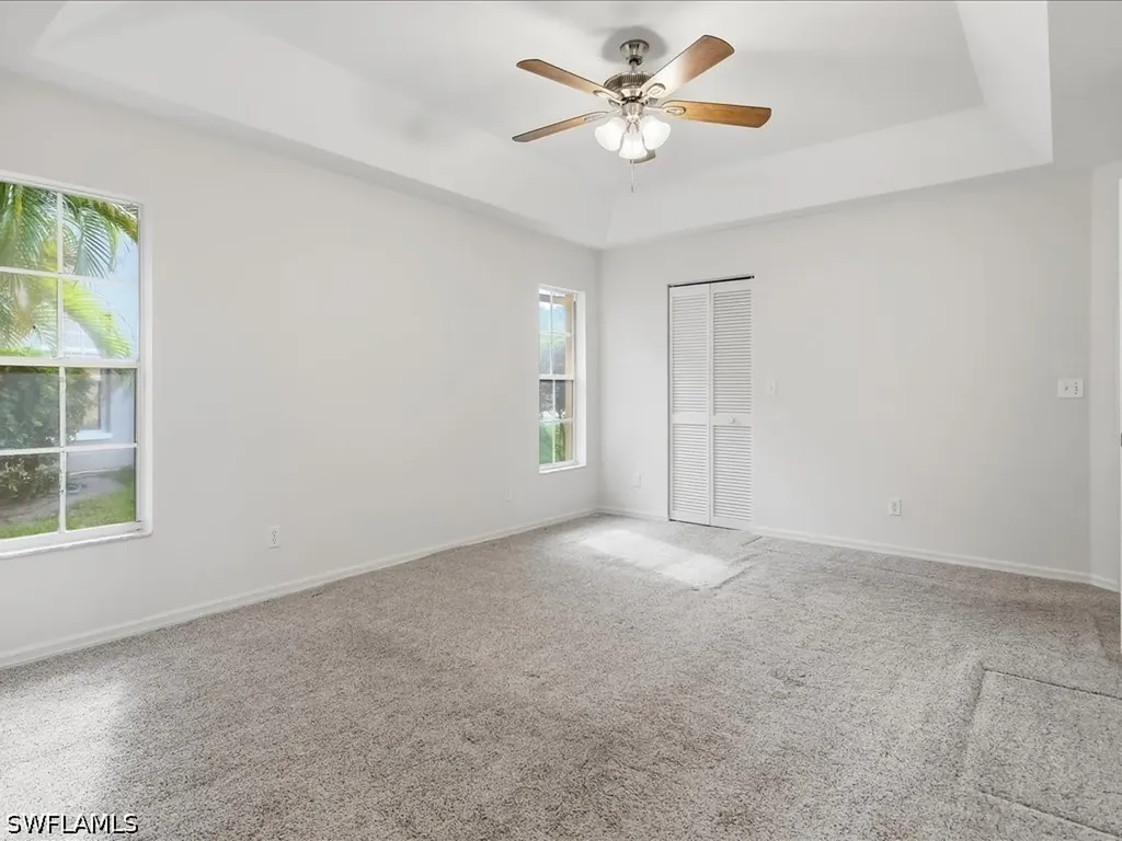 2305 Piccadilly Circus Naples FL 34112
