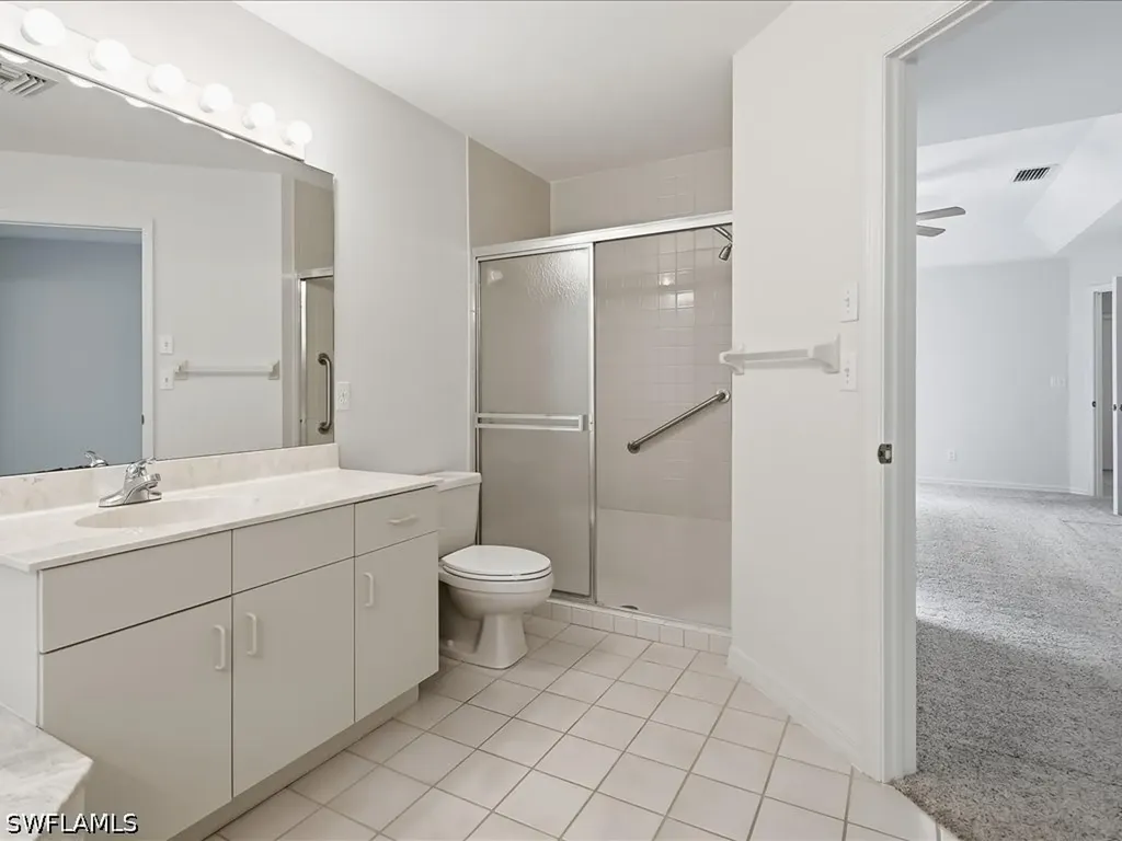 2305 Piccadilly Circus Naples FL 34112