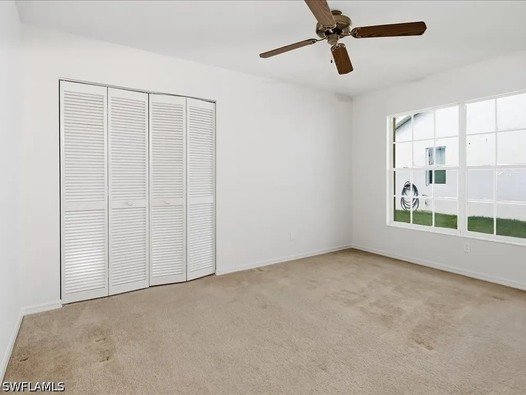 2305 Piccadilly Circus Naples FL 34112