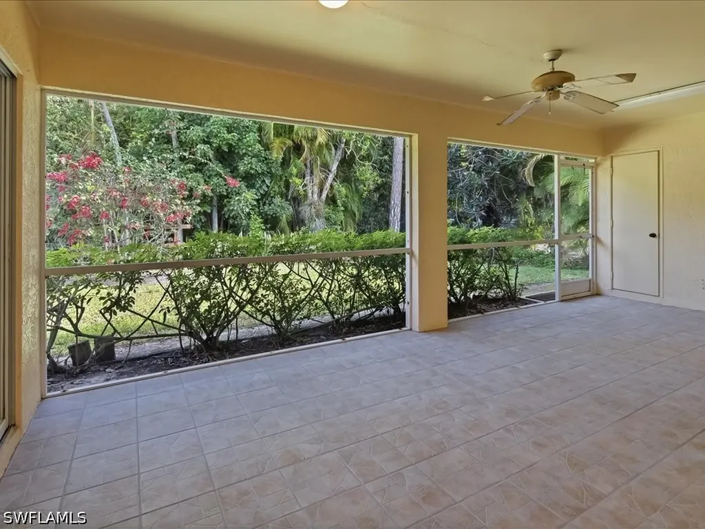 2305 Piccadilly Circus Naples FL 34112