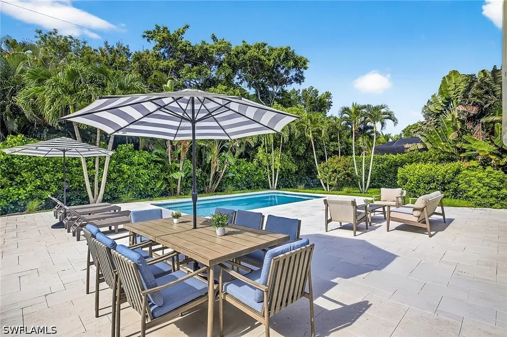 1200 Cypress Woods Drive Naples FL 34103