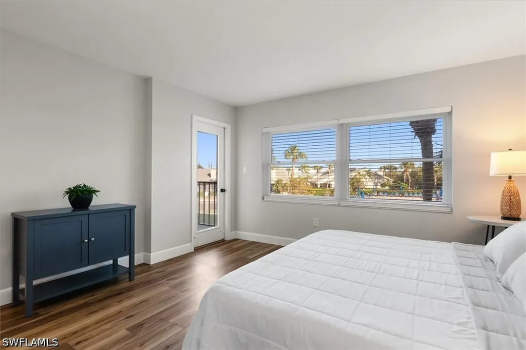 1324 Pasadena Avenue S South Pasadena FL 33707