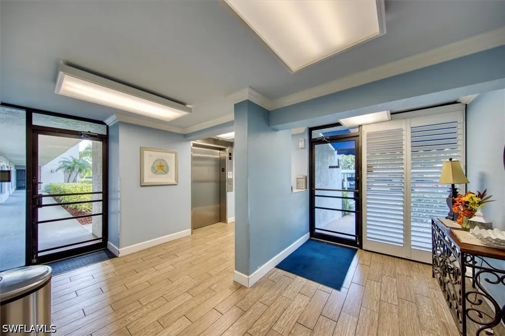1324 Pasadena Avenue S South Pasadena FL 33707