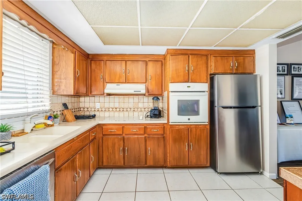 4216 SE 4th Place Cape Coral FL 33904