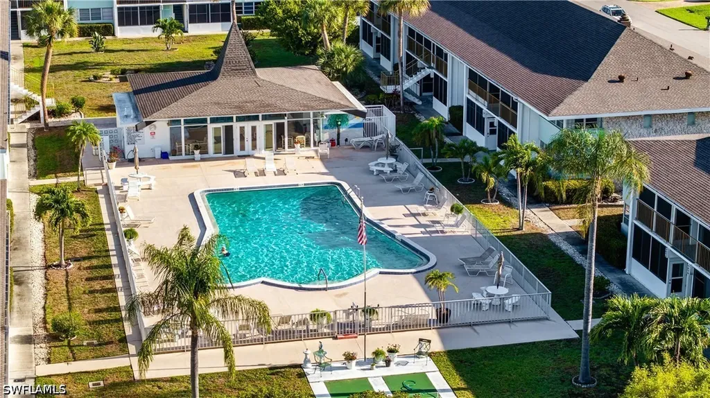 4216 SE 4th Place Cape Coral FL 33904