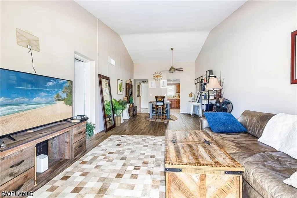 4216 SE 4th Place Cape Coral FL 33904