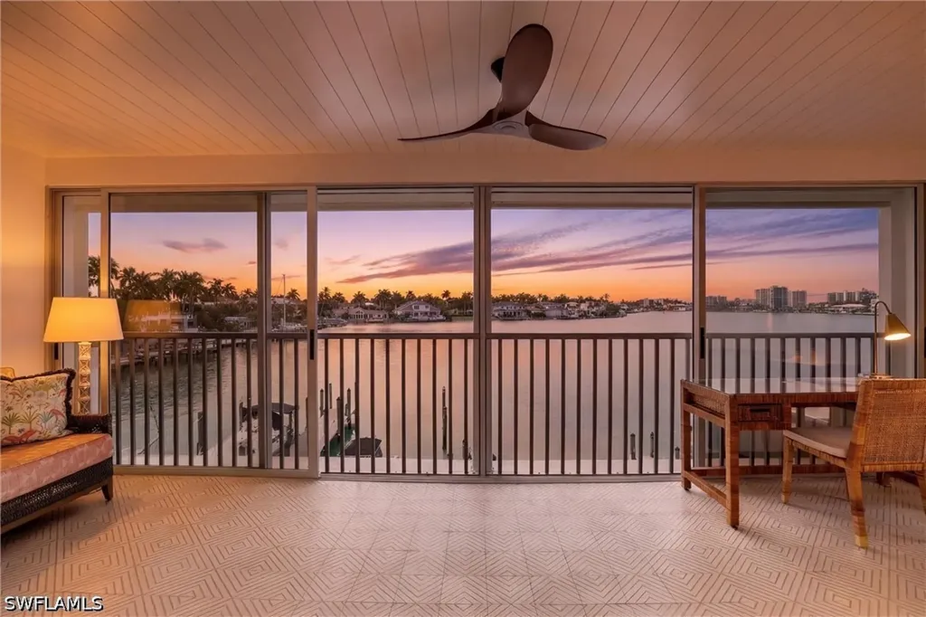322 Harbour Drive Naples FL 34103