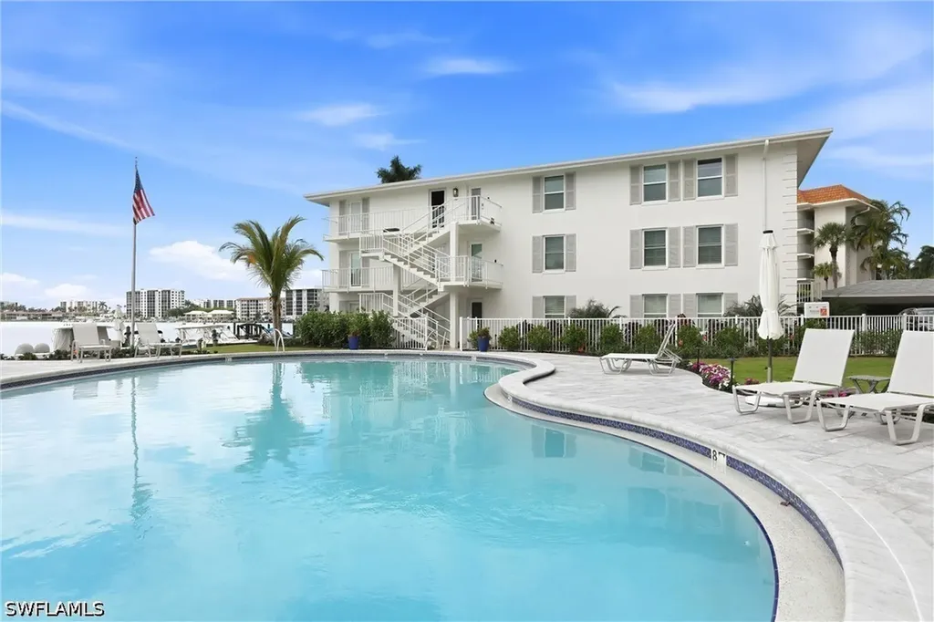 322 Harbour Drive Naples FL 34103