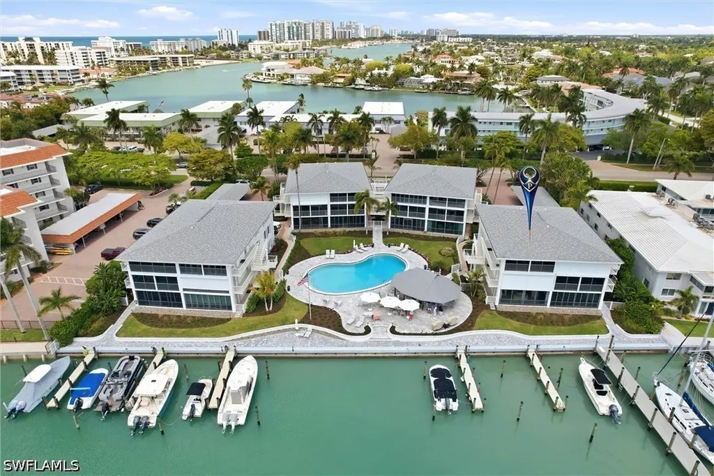 322 Harbour Drive Naples FL 34103